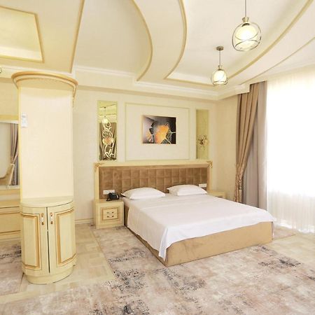 Reikartz Amirun Tashkent Hotell Eksteriør bilde